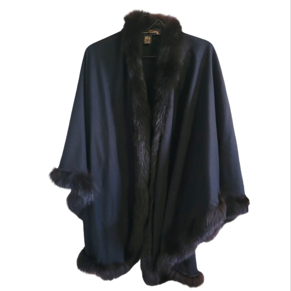 Lily & Taylor Vintage Cape Trimmed With Genuine Finland Fox